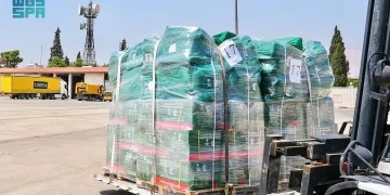 وصول أولى طلائع الجسر الجوي السعودي لمساعدة الأشقاء السوريين المتضررين من الحرائق في اللاذقية