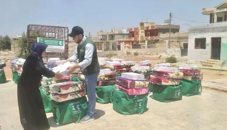 «سلمان للإغاثة» يوزّع مئات السلال الغذائية على النازحين في سوريا ولبنان