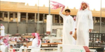لتعريف الزوار بمعالم المدينة.. إطلاق خدمة «الباص السياحي» بكرنفال بريدة للتمور