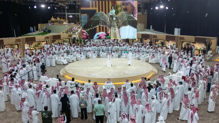 غدًا.. ختام المزاد الدولي لمزارع إنتاج الصقور 2025