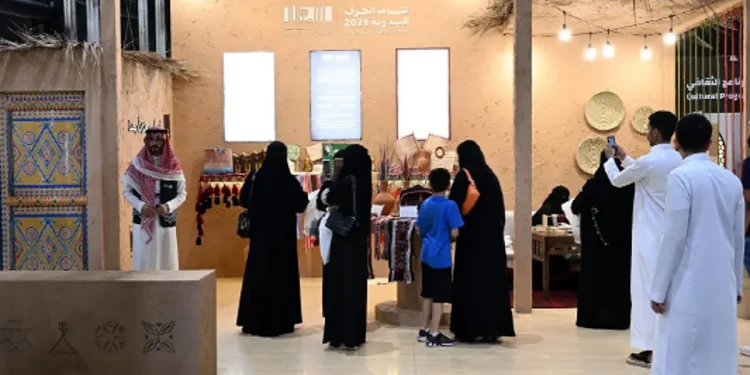 "الثقافة" تحتفي بعام الحرف اليدوية في معرض المدينة المنورة الدولي للكتاب