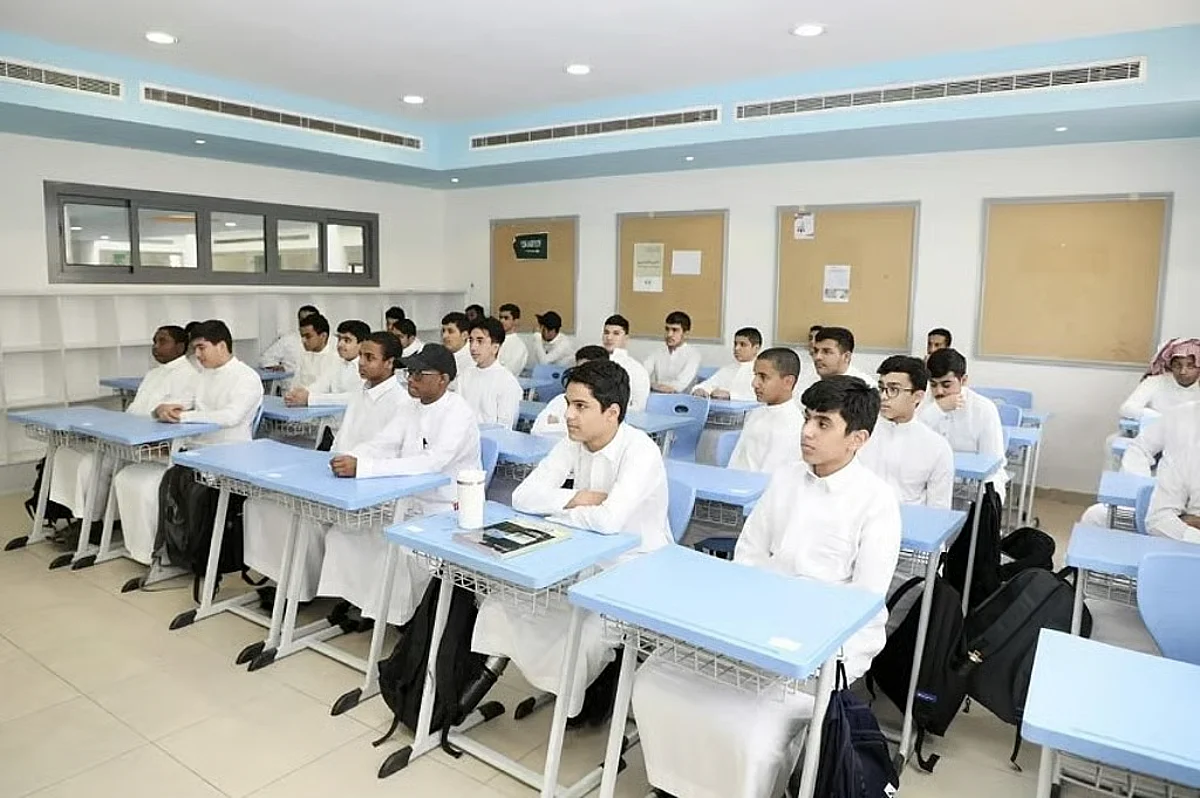 "تعليم تبوك" يحدد مواعيد الاصطفاف الصباحي وبداية الحصة الأولى للعام الدراسي الجديد