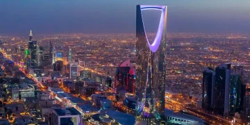 أكاديمي: 3 قطاعات تقود نمو الإيرادات غير النفطية المدعومة بالاستثمارات