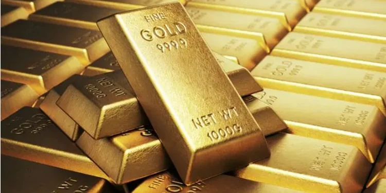 ارتفاع أسعار الذهب مدعومة بضعف الدولار وتوقعات خفض الفائدة الأمريكية