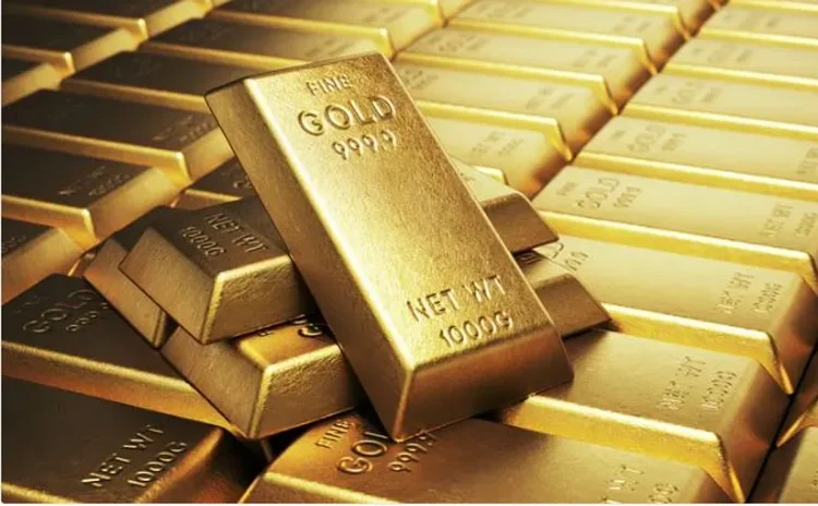 ارتفاع أسعار الذهب مدعومة بضعف الدولار وتوقعات خفض الفائدة الأمريكية