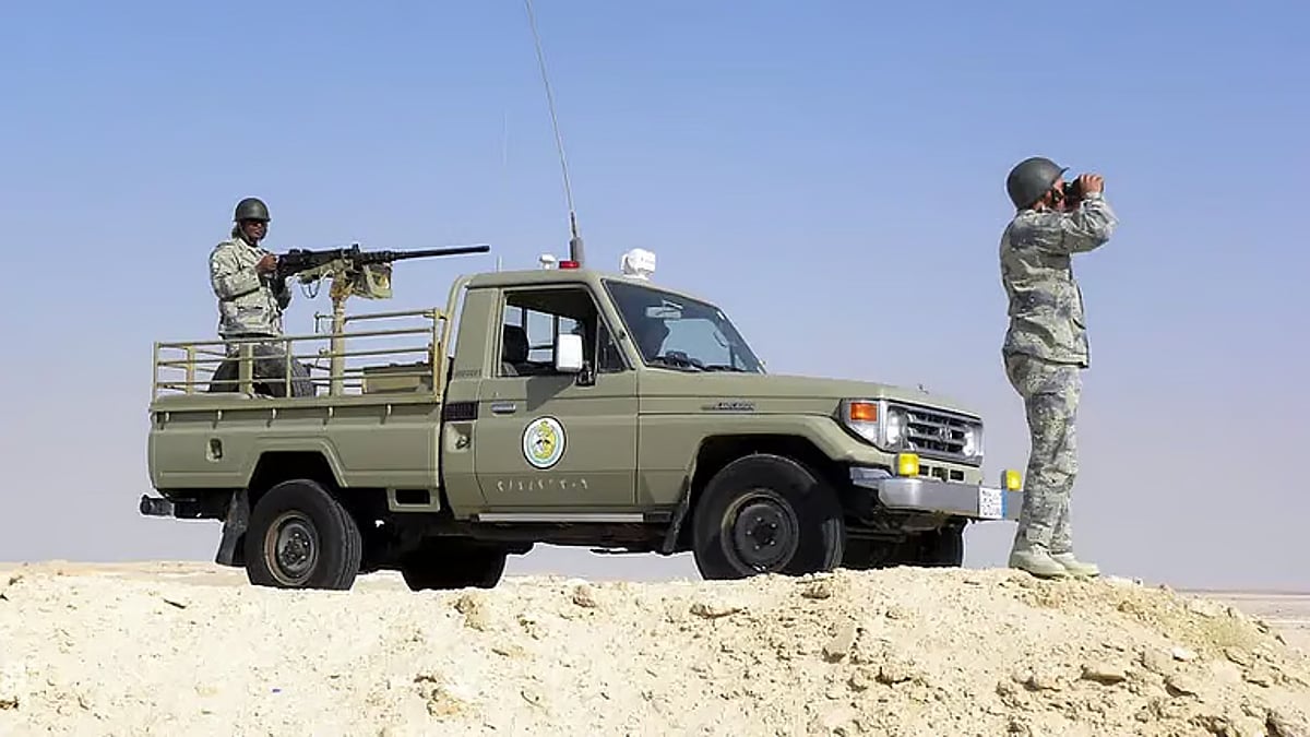 القبض على 6 أشخاص لتهريبهم القات والحشيش المخدر في 3 مناطق