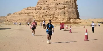 بمشاركة 500 عداء من أنحاء العالم.. انطلاق سباق «لهيب العلا» وسط تضاريسها الفريدة