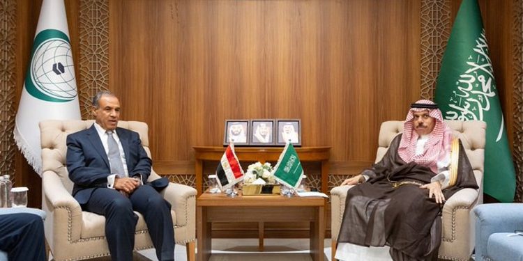 بن فرحان يلتقي وزراء خارجية مصر وسوريا وباكستان