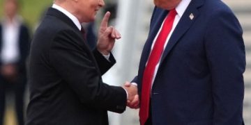 ترامب وبوتين وجهاً لوجه في ألاسكا لإنهاء الحرب