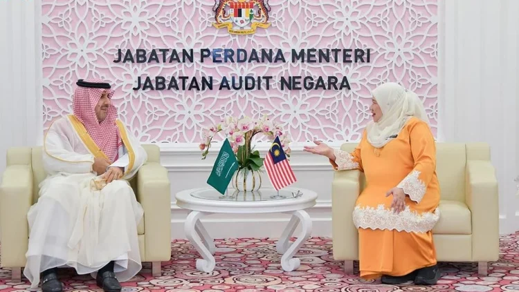 رئيس الديوان العام للمحاسبة يبحث أوجه التعاون المشترك مع المراجع العام في ماليزيا