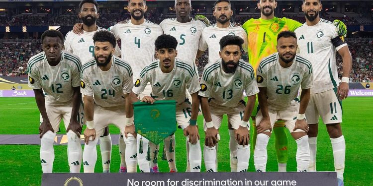 رينارد يعلن قائمة المنتخب لمعسكر التشيك