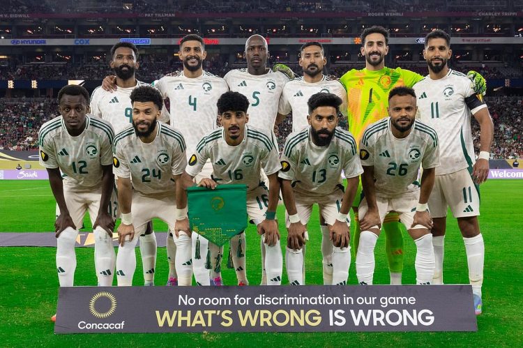 رينارد يعلن قائمة المنتخب لمعسكر التشيك