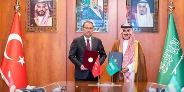 في مجال العمل المحاسبي والرقابي والمهني..المملكة وتركيا توقعان مذكرة تفاهم