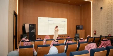 لجنة الإعلام والتوعية المصرفية تنظم محاضرة عن الاستثمار وتنويع مصادر الدخل في أكاديمية هيئة الزكاة والضريبة والجمارك