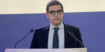 متحدث الخارجية الفرنسية: الرياض وباريس تناقشان واشنطن بشأن «حل الدولتين»