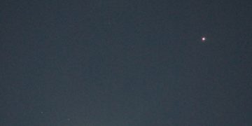 مثلث سماوي بديع يزين سماء المملكة فجر الأربعاء
