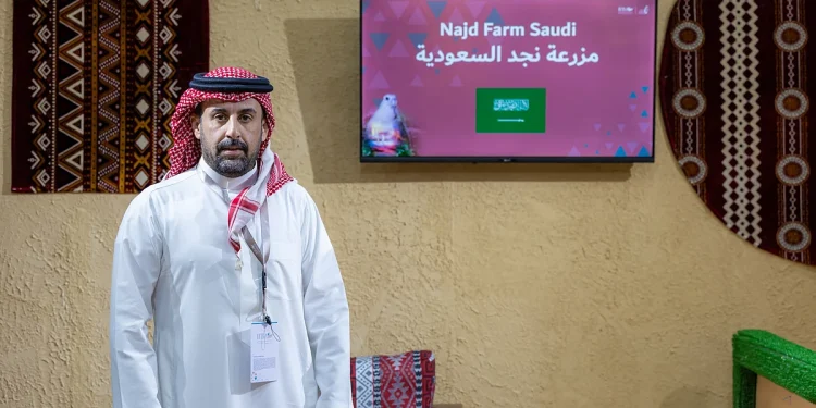 مزرعة سعودية تبيع كامل معروضها في المزاد الدولي لمزارع إنتاج الصقور 2025