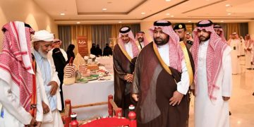أمير جازان يرعى تنفيذ لقاء الحرفيين والحرفيات بمناسبة عام الحرف اليدوية