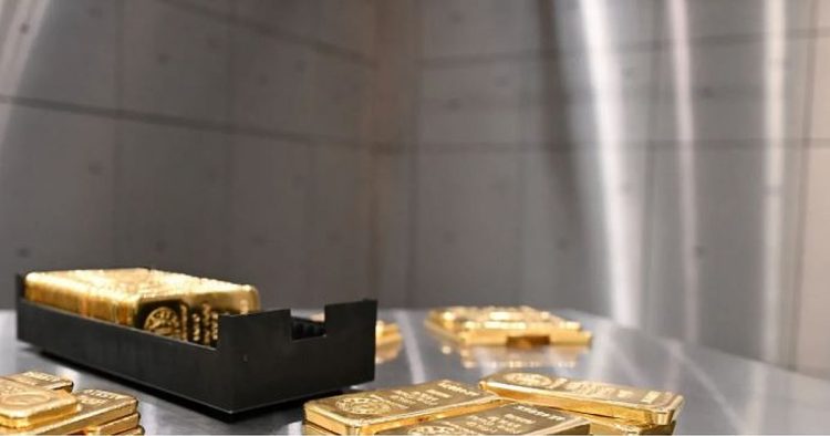 ارتفاع أسعار الذهب وسط آمال خفض الفائدة وتراجع الدولار