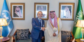 «الجبير» يستعرض العلاقات الثنائية مع وزير خارجية البيرو