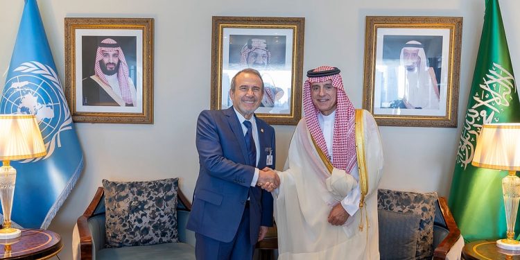 «الجبير» يستعرض العلاقات الثنائية مع وزير خارجية البيرو