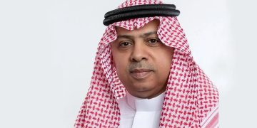 الدعيلج يبحث توطين صناعة الطيران مع شركة بوينج