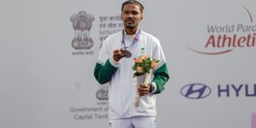 الواثب السعودي حسن دوشي يتُوّج بفضية بطولة العالم