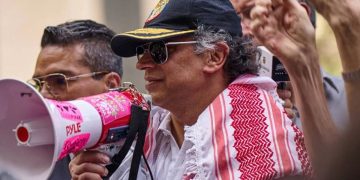 بسبب مشاركته في وقفة مؤيدة للفلسطينيين.. الولايات المتحدة تلغي تأشيرة الرئيس الكولومبي