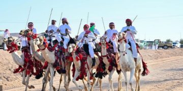 بمسيرات للهجن والخيول.. أهالي محافظة حقل يحتفلون باليوم الوطني الـ 95