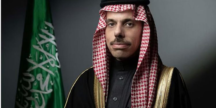 «بن فرحان» يصل قطر للمشاركة في الاجتماع التحضيري للقمة العربية الإسلامية المشتركة الطارئة