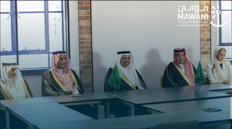 «موانئ» تبحث مع «CMA CGM» تعزيز الاستثمار وتطوير الشراكة الاستراتيجية ضمن أسبوع لندن الدولي للشحن