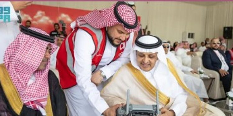 نائب وزير النقل يرعى تنفيذ تجربة توصيل الطرود عبر الطائرات بدون طيار