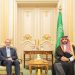 وزير الدفاع يبحث تطورات الأوضاع الإقليمية مع أمين المجلس الأعلى للأمن القومي الإيراني