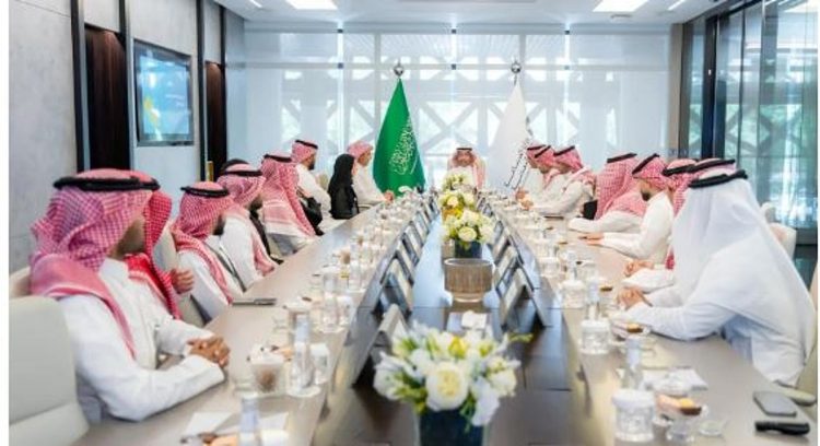 وزير الصناعة يرعى إطلاق برنامج «إسناد» لتطوير الخريجين في قطاع التعدين