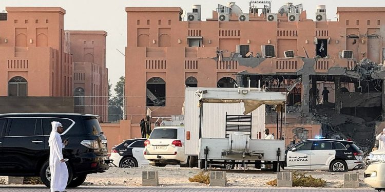 يديعوت أحرونوت: مقاتلات إسرائيلية ألقت قنابل ثقيلة على قيادات حماس بقطر