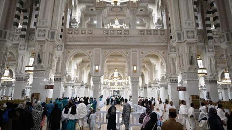 أكثر من 54 مليون قاصد للحرمين الشريفين خلال شهر ربيع الآخر 1447هـ