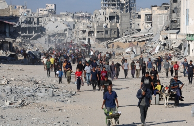 الآلاف يواصلون العودة لمناطقهم في غزة لليوم الثاني