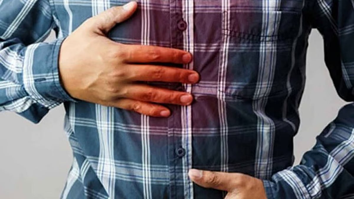 الحموضة عرض مؤقت أم مشكلة صحية؟.. استشاري يجيب