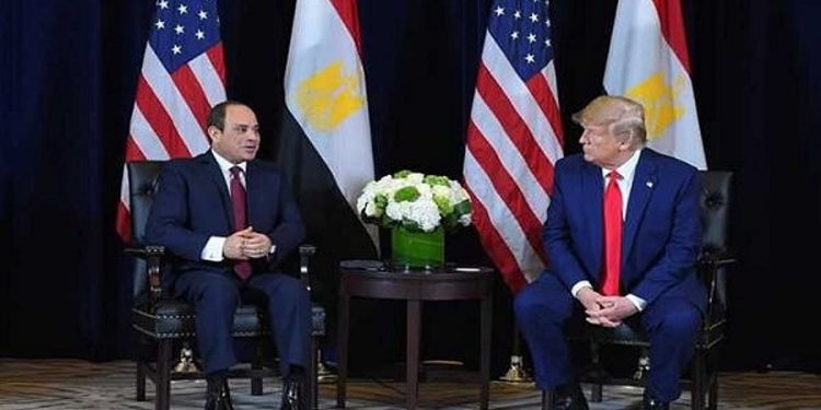 السيسي يُهدي ترامب قلادة النيل تقديرًا لدوره في دعم السلام ووقف حرب غزة