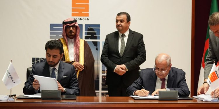 المملكة والجزائر توقّعان عقدًا لاستكشاف واستغلال المحروقات