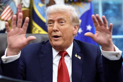 ترامب يفرض رسومًا جمركية بنسبة 100% على الأدوية