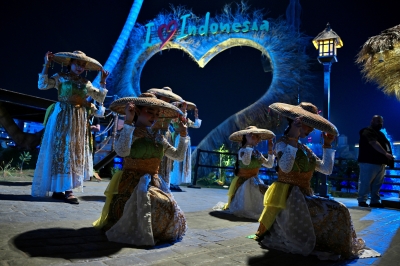 رحلة إلى الجزر الإندونيسية من قلب موسم الرياض