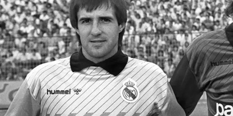 ريال مدريد يعلن وفاة حارسه السابق