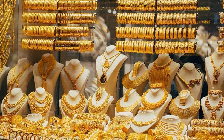 سعر الذهب في السعودية اليوم الخميس 1-5-1447 بعد عودة الارتفاع العالمي
