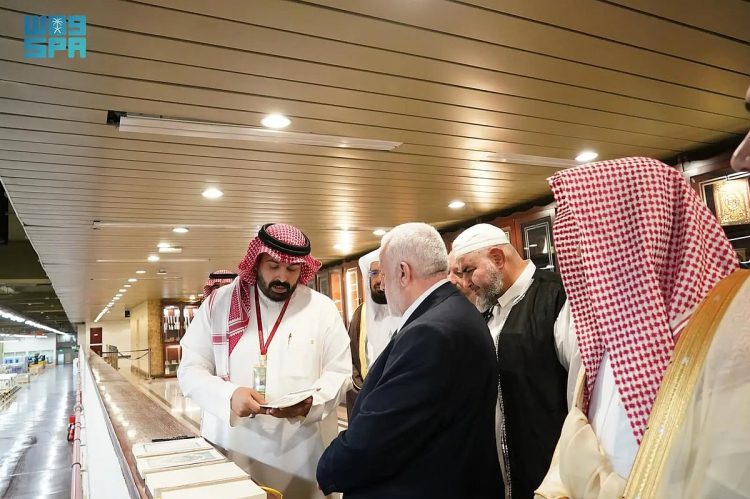 وزير الأوقاف السوري يثني على مسيرة مجمع الملك فهد لطباعة المصحف الشريف