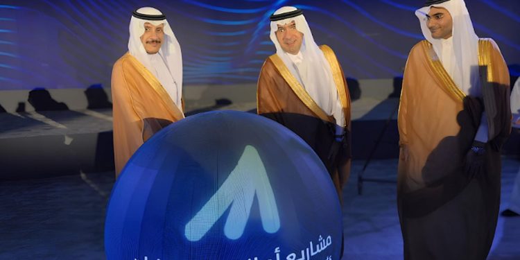 وزير البلديات والإسكان يدشّن مشروعات بأكثر من 2,6 مليار ريال في حفر الباطن