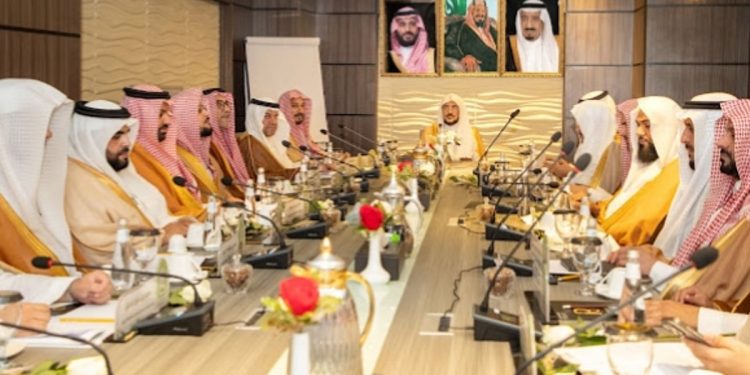 وزير الشؤون الإسلامية يؤكد ضرورة مراقبة التعديات على المساجد ومرافقها وخدماتها