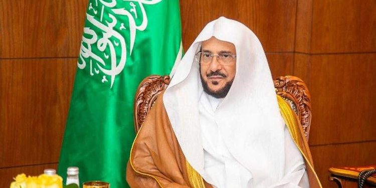 وزير الشؤون الإسلامية يتفقد قطاعات الوزارة وبرامجها بمنطقة الباحة