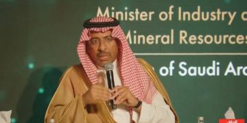 وزير الصناعة يتوقع وصول إنتاج الحديد بالمملكة إلى 25 مليون طن بحلول عام 2035