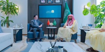 وزير العدل يبحث مع سفير الصين بالمملكة سبل تعزيز التعاون في المجالات العدلية والقانونية